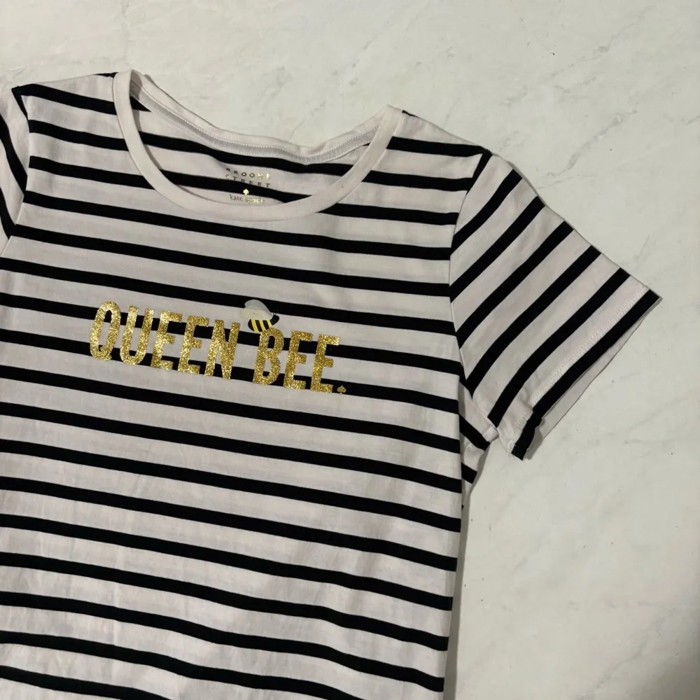 Kate Spade Size Small Queen Bee White‎ Blue Striped Tee Shirt Designer Classic